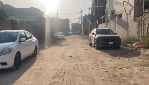 دار للبيــــــــــع طابو صرف 
بناء قديم يعتبر قطعة ارض 
المساحه 204 متر 
واجهة 10 متر 
موقع العقار 
حي الحسين خلف مطعم نائل 
كافة الخدمات متوفره 
للاستفسار الاتصال على الارقام الظاهرة 
***********
***********
مكتب الوسيط للعقار 
الكائن في منطقة الكرامة شارع الكرامة الرئيسي قرب كلية المستقبل سابقا #الكرامه_الطياره_حي_الحسين_المحاربين_الامير_الضباط_حي_الامام_المخابرات_الحكام_شارع٦٠شارع٤٠
