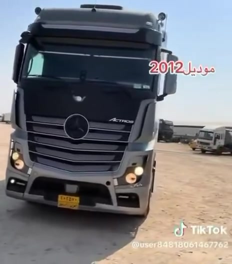 للبيع
اكتروس مارسيدس موديل ٢٠١٢
 محرك ٤٨٠٠  موديل ٢٠١٧
براد شمتز موديل ٢٠١٥ حجم  ٢٠٠ سمك ٧
جاهزة للشغل 
***********
