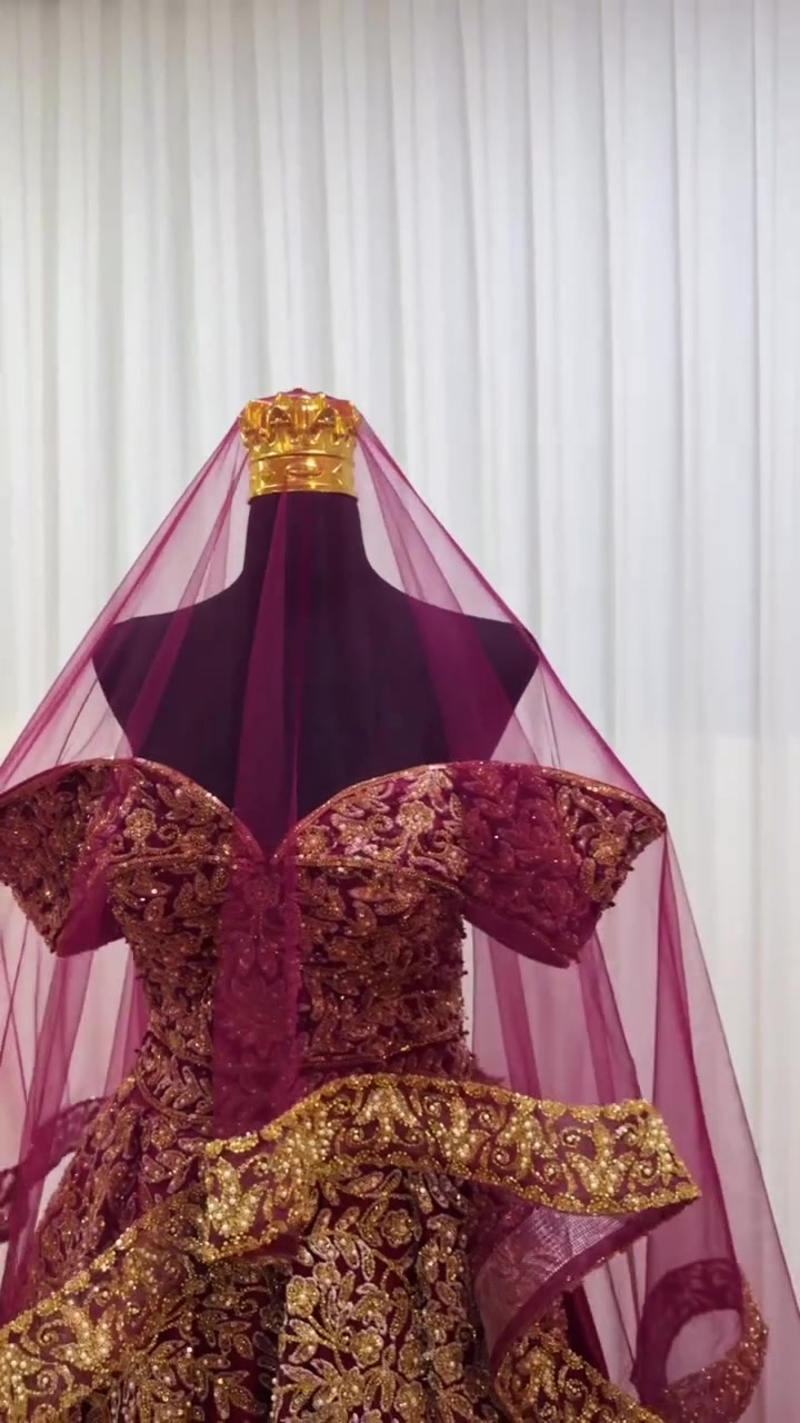 ✨ يعلن سنتر زفافي ✨
عن توفر عروض مميزة لبيع وتأجير:
👗 بدلات الزفاف
👔 البدلات الملونة
💍 بدلات الخطوبة (الإكستنشن)
🌙 فساتين السهرة

📢 فرصة لا تعوض! سارِعوا بالحجز واغتنموا العرض
✔️ جميع البدلات مستخدمة استخدام بسيط جداً وبحالة ممتازة
❌ لا يوجد توصيل

📍 العنوان: الإسكان، مقابل الغصون، صيدلية (هلا)، الطابق الثاني، مقابل شهد بيوتي
📞 رقم الهاتف: ***********
