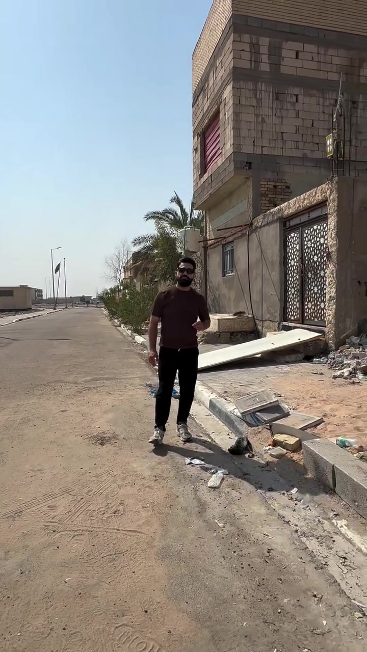 يعلن عقارات الحاج تحسين عن توفير نص قطعه ارض بالطوبة والنخيلة افراز الاساتذه 
مساحته 150 متر واجهه 7 ونص ونزال 20 متر  موقع جيد 
على حديقه شارعها 12 متر 
قريبه على المستوصف والمدارس 
الاستفسار اكثر اتصل ***********
