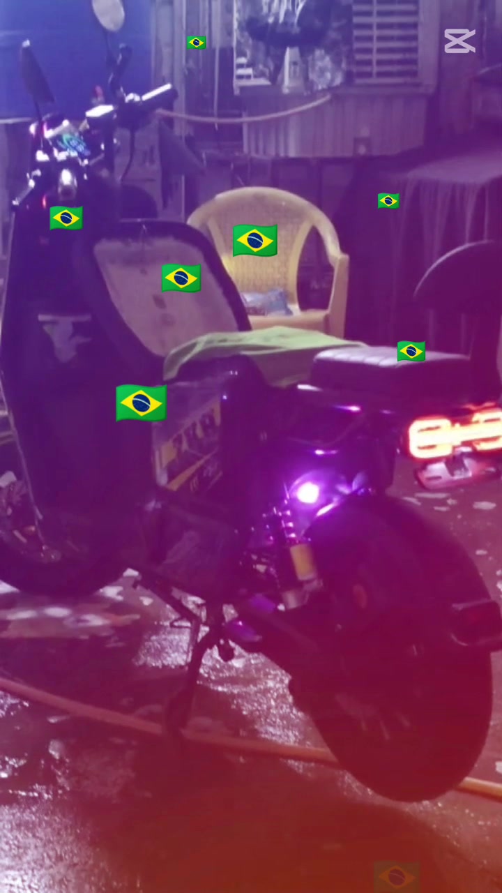 R11جديده صارله يمي شهرين بس محتاج واريد أبيعها سعرها 800 وبيها مجال للطيبين