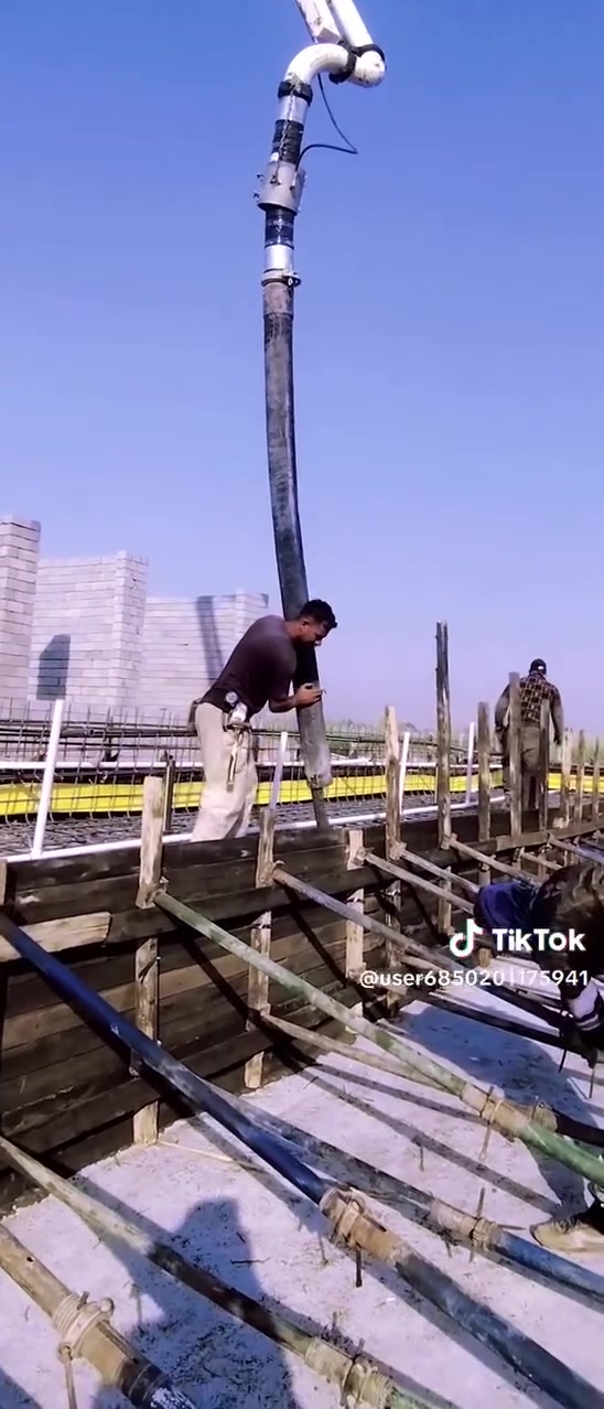 شغل مسابح وبيوت وتسليح بشراف مهندس وحواض مي خزين اسعار كلشي وسعره رقم***********نشتغل وين ما يعجبك
