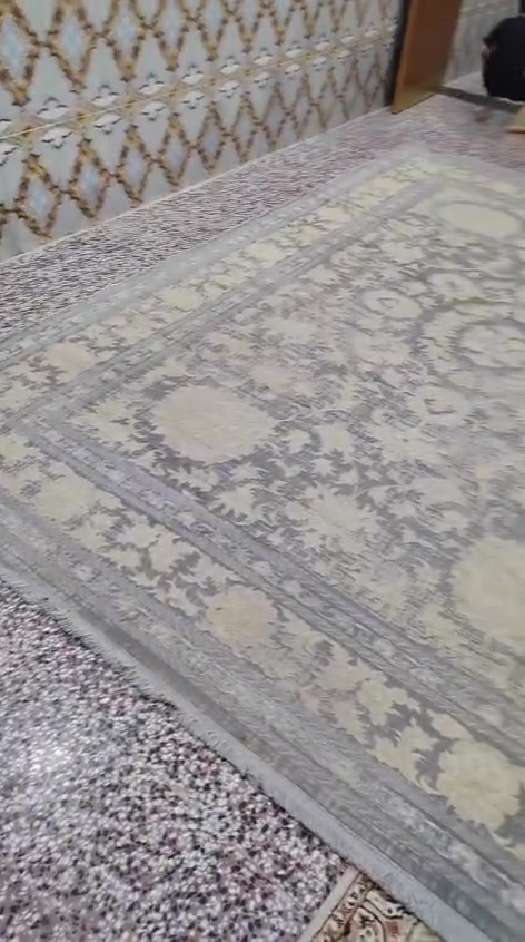 السلام عليكم ديوان تفصال قبل ٤ أشهر فصلتة فرشات فرشة رصاصي 4في3 وية مندة فرشة جوزي صغيرة 2في3 وفرشة جوزي فاتح 3في3 مكلف بل نشر للتصال أو واتساب ***********
