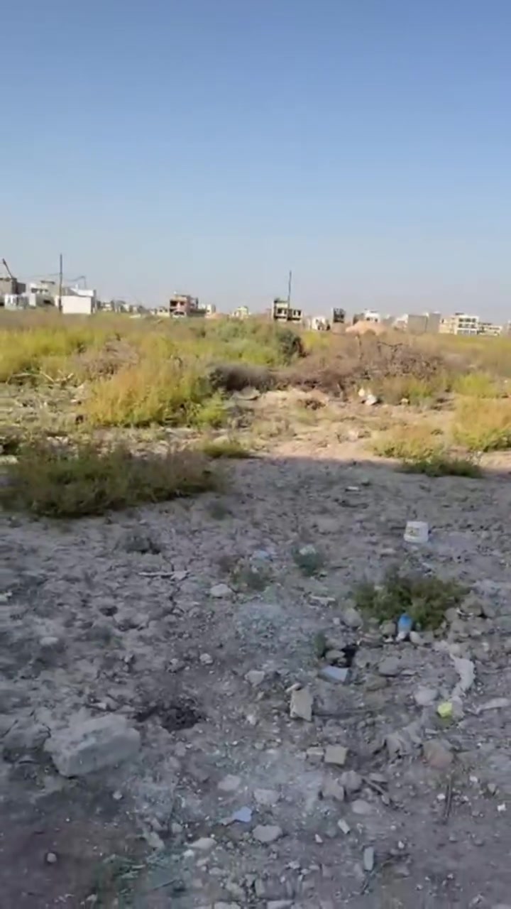 قطعه للبيع صابيات المراتب 
الأول مربع ب٩٠٠٠ مساحة ١٠٠متر 
نافذة على شارع ٦٠ خلف شارع ٢٠ دجله 
السعر خاص واتساب ***********
