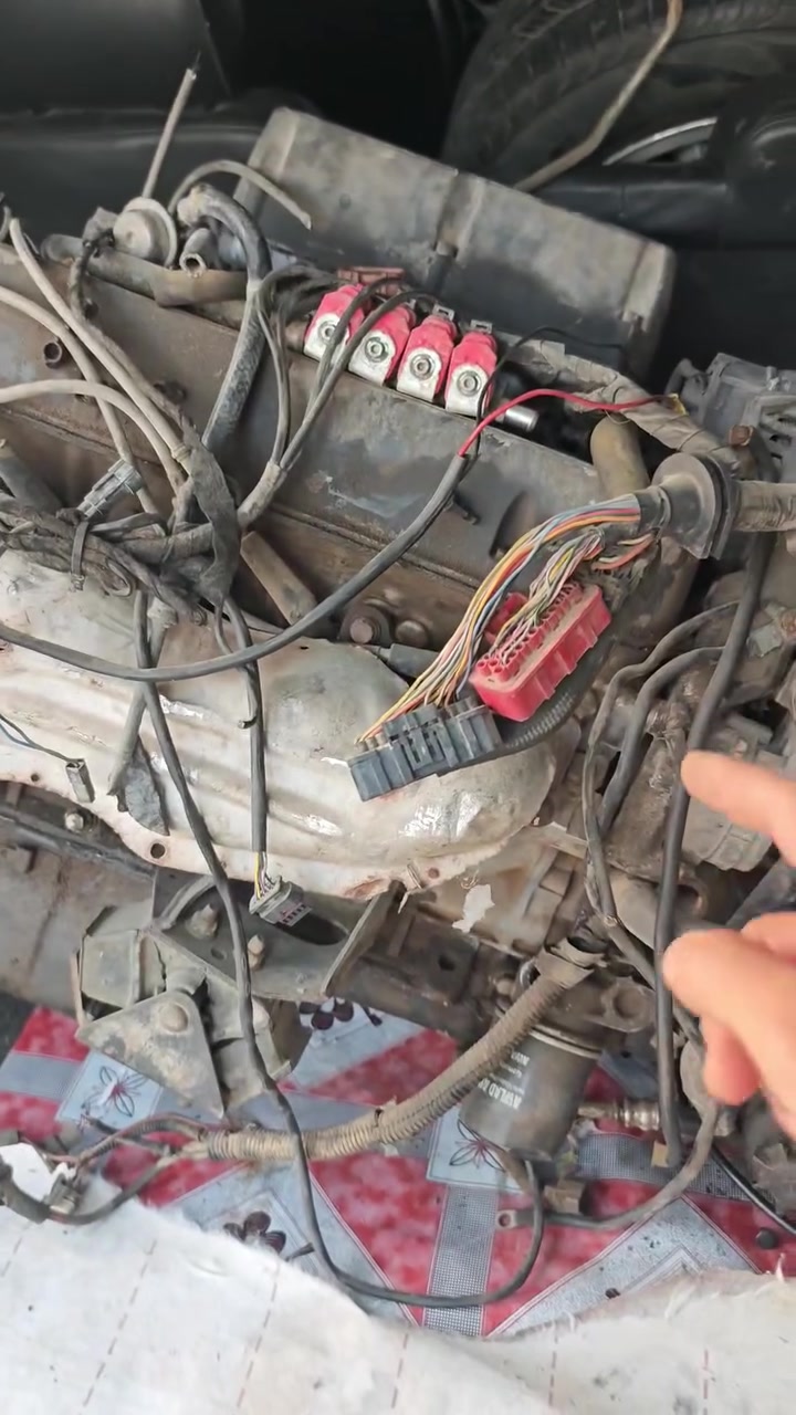 محرك رانج و كير كامل نظيف
محرك رانج روفر 8 سلندر ارقى فئة ويا الكير والعقل والضفيرة كاملة اي نقص مبي عالفحص مكان بغداد اكو توصيل 
***********
