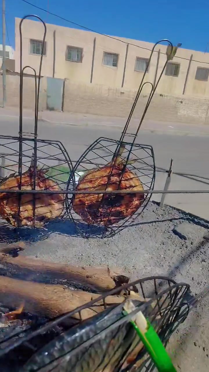 يالله اسماك🐟 الغراوي 💯🛑  الئ زبائنا الكرام كيلو السمج مع التمن والخبز مقبلات ب8 سمج كله
عدل
ودرجه أوله جربنه وماراح تخسر
الطعم والحموضه يمنه وبس
العنوان العوفيه مقابل حسينية الرسول *********** فقط عليكم الاتصال ***********
