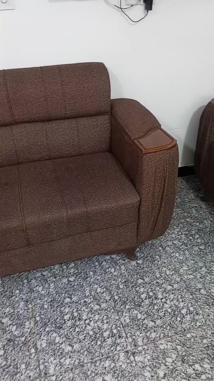 ١٠ مقاعد • نضيف جداً • بغداد الدورة