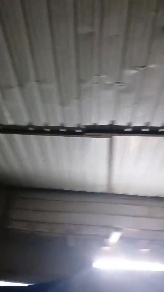 عمي السلام عليكم شباب عماريه للبيع 150 وبيها مجال***********
