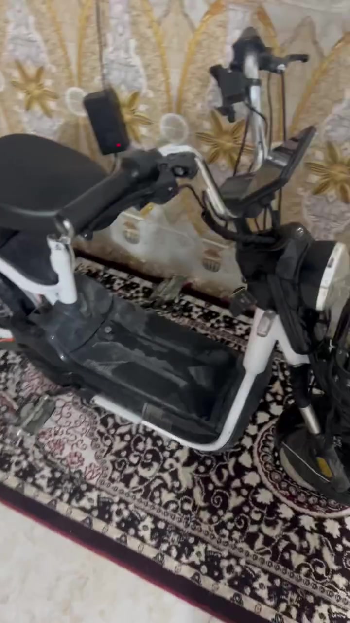 توفر دراجة شحن حجم 14 اربع بطاريات سعرة 150 وبيه مجال بسيط 
العنوان : بلدروز مقابيل مدرسة الثقافة مجاور انفنتي مول 
للاستفسار:***********
