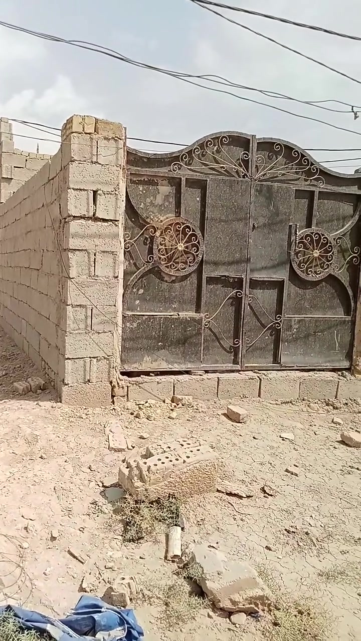 بيت البيع في حي البتول مساحة 200 متر ***********
