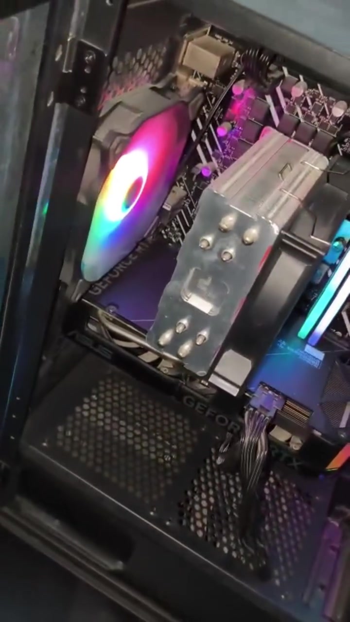 كرت شاشة NVIDIA GeForce RTX 4060
8g
المعالج Intel core i5-12400f
الرامات DDR4 16g السرعة3200 
التخزين 1T ssd 
500 HHD
مساحة التخزين كاملة1t 500 

الشاشة ماركة asus قياس٣٢ الدقة 2k

مع الملحقات 

كيبورد( ريد راجون)+ ماوس(ريد راجون) +ماوس باد 

السعر1200 ومنختلف

محل تواجدي الرمادي-5كيلو
للتواصل.ومتواجد واتساب ***********
سبب البيع عدم التفرغ
وللعلم مشتريها قبل شهر
حيل نظيفة ومتروكة
