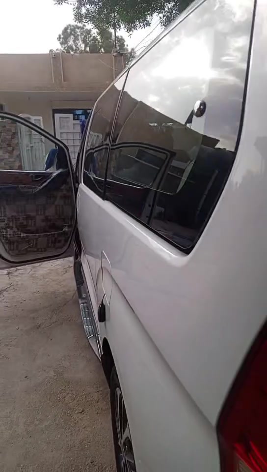 السلام عليكم لبيع والمراوس ستاركس موديل18و محدثه 20 بجم كامل مجول الاستفسار تصل***********
