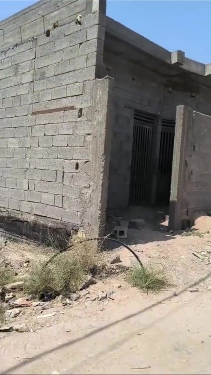 هيكل بلوك للبيع
مساحة 100 متر – طابق 1
فرصة مناسبة للباحثين عن بيت ببناء قوي وجاهز لإكمال التشطيبات حسب الرغبة.
مميزات العقار:
• صب كونكريت
• تسليح جيد
• بناء بلوك
• بلوك الحافظ أصلي وقوي
• جاهز للتشطيبات الباقية
للتواصل المباشر مع صاحب العقار 
***********
عقارات كربلاء | بيت للبيع | هيكل بلوك | مساحة 100 متر | دليلك العقاري – كربلاء المقدسة
