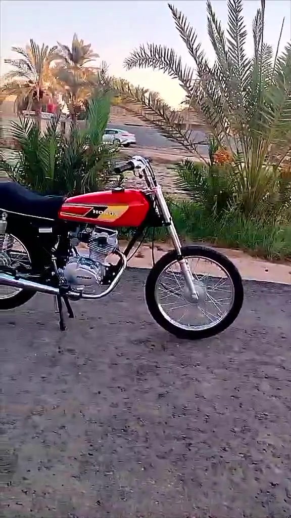 للبيع 825وبيها مجال***********
