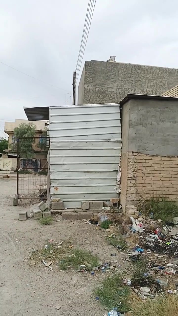 🏠 دار للإيجار في بغداد - سبع البور 🏠
📍 الموقع: منطقة الـ 10.000
🏫 المعالم: قرب مدرسة صابرين والمجمعات السكنية الورديه 
📐 المساحة: 100 متر مربع.
💰 الإيجار: 210,000 الف بس 🌹
للاستفسار التواصل خاص أو واتساب 
📞 ***********
