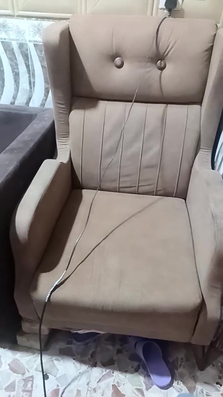 تخم إيطالي مستعمل للبيع السعر 200 الف
والطفل أيضاً للبيع😅
الاستفسار على الرقم *********** العلويه ام غيداء
