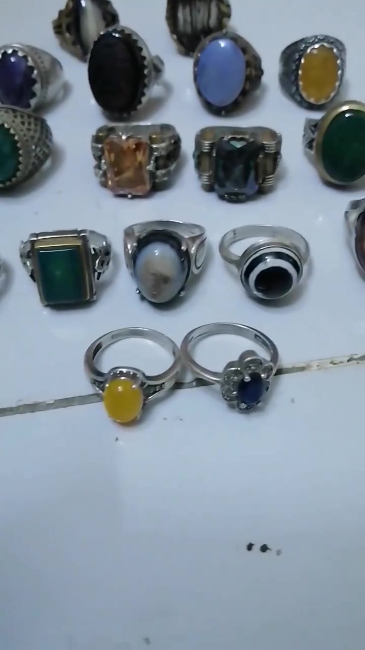 محابس للبيع فضة ٩٢٥ اصلي عراقي للبيع
١٢ محبس فضة ٩٢٥
٢ داوودي اصلي نحاس جدآ راقيات
٢ محابس فضة ٩٢٥ اصلي نسائي.... الشراي يدخل خاص ويدلل.... ماسنجر... واتساب.... ***********
