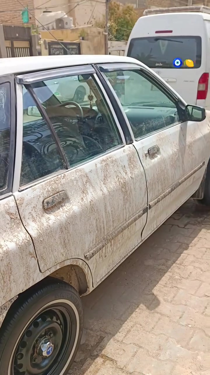 سلام عليكم سايبه 2012 سنويه ل2028 راعيه يمي بل نجف مكينه كير شواصي كله مكفولات تخم تاير جديد بور جديد مشط جديد سياره ما عايزه شي سعره 35 وبيه مجال المكان النجف الاشرف رقم***********
