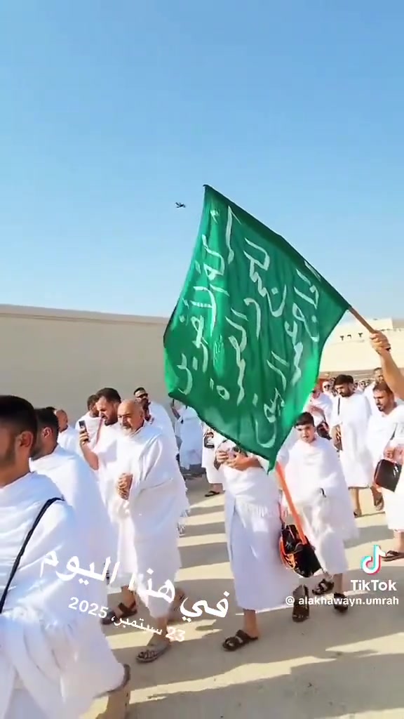 في عالم تتعدد  فيه الخيارات يبقى التميز الحقيقي في تحويل كل رحله الى تجربه استثنائيه وكل خدمه الى ذكرى راسخه .
شركه (الاخوين ) ترتقي دوما برحلات الحج والعمره من مجرد سفر  الى تجربه ايمانيه متكامله تحيطها العنايه . والدقه . والاحتراف في العمل 
تقدم شركه الاخوين لضيوف الرحمن خدمات متكامله بمعايير رفيعه تقوم على الجوده والتنظيم والمصداقيه والمتابعه الدقيقه لتمنحهم رحله تليق بقدسيه المقصد ورفعه المكانه 
ترافقكم شركه (الاخوين )بعنايه منذ التواصل الاول حتى العوده سالمين مطمئنين واضعين ثقتكم ورضاكم في مقدمه اولوياتها  
فالثقه تبنى بجوده الاداء والتميز يثبت باستمراريه الانجاز 
شركه الاخوين للحج والعمره خبره راسخه . احتراف موثوق .وخدمه تليق بالمعتمر الكريم .
نحن القائمين على هذه الصفحه من (محبي شركه الاخوين للحج والعمره) 
ندعوا الله سبحانه وتعالى ان يجمعنا عند الحبيب المصطفى كل عام مع ارقى شركه متميزه بالعراق 
(شركه الاخوين للحج والعمره بأداره الحاج عمر الهيتي والحاج مصطفى الهيتي )🙏🙏🙏🙏

