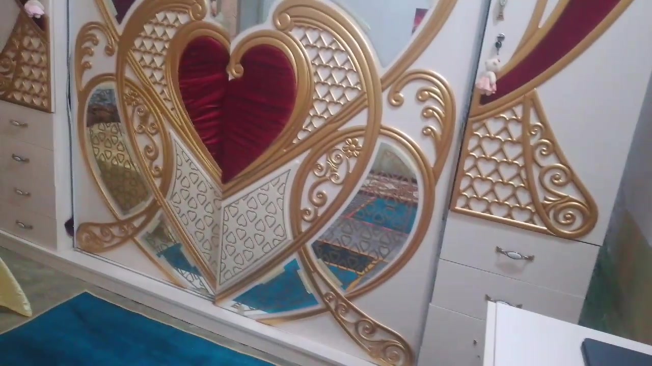 غرفه خشاب البيع  ثكيله اثكل من تسكام وبيه نارت اليله وفول خدش مابيه وانضف من الفيدوو سلايت 9قطعه السعر خاص او وتساب مستعحل العنوان الديوانيه قضاء الشاميه   او مراوس بستوته اصولي من موديل  22وفوك***********