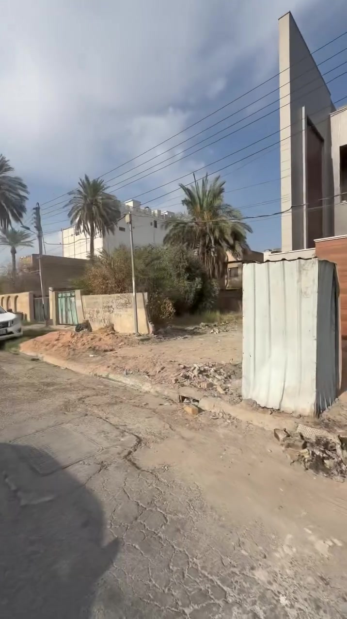 🔴قطعة ارض للبيع جاهزة العامرية مربع راقي جداً 🔴

🌆 مربع سكني 🌆

♦️العقار بمحلة 630 ♦️
 
🔹المساحة  150 M   الواجهة 5  M

🌲 شارع 15 M🌲

⭕️⭕️⭕️         ***********        ⭕️⭕️⭕️

🔱 شركة الهاشمي للاستثمارالعقاري حصراً العرض 🔱

📍موقعنا الجديد العامرية مدخل 
شارع المنظمة بجوار كيان 📍

🌹اذا عندك عقار تحب تعرضة للبيع تتواصل 
ويانا على الوتساب والباقي علينه 🌹

 #عقارات_الكرخ #عقارات_العامرية #عقارات_العامرية #العراق #بغداد  #عقارات_العامريةارض_للبيع 
#عروض
#عقارات_اليرموك
#عقارات_العراق
#قطعة_ارض_للبيع
#دار_للبيع_سكني_تجاري
#عقاراتي
#عقارات
#عقار
#عقارات_العراق
#عقارات_العامريةارض_للبيع
#عقارات_بغداد
#عقارات_العراق
#حطين #القادسية #المنصور
#عقارات_العامريةارض_للبيع
#عقارات_بغداد
#السيدية
#العراق
#عقارات_الكرخ
#عقارات_بغداد
#عقارات_العراق
#اليرموك
#ارض
#عقارات
#عقار
#دبي
#الكويت
#السعودية
#عمان
