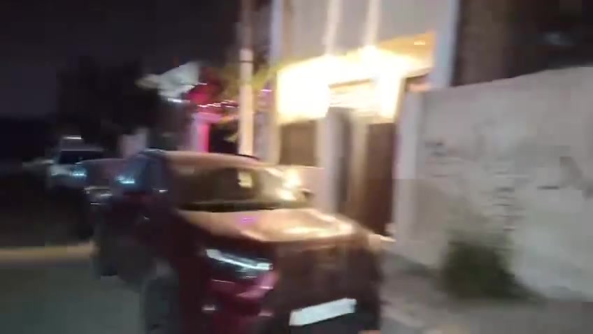 الدورة شارع ٦٠ • كراج • حديقة