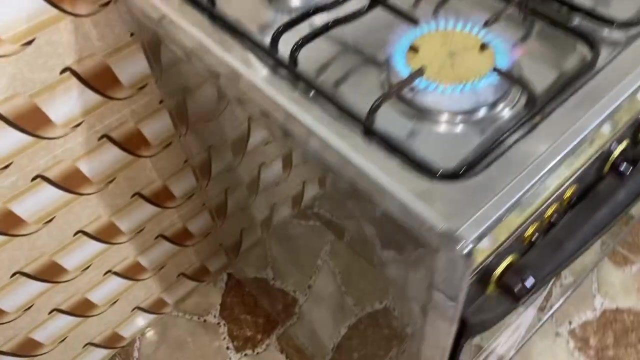 اثاث • اسعار مناسبة