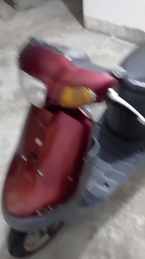 السلام عليكم دراجه بطه كلشي بلاد بيه سلف هورن شغال ما مفتوحه دراجه مرتبه ماتوكف بل شارع قويه كفرات تجاري رايده 350 قفل نهايته 🩷 *********** وتساب

