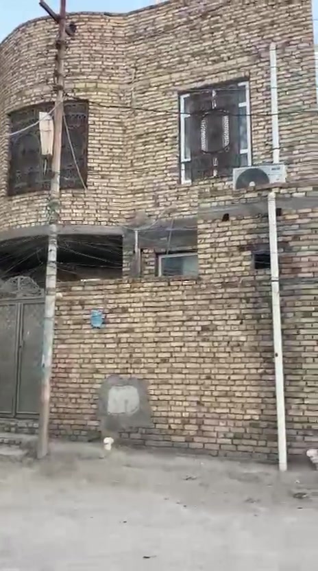 ‏السلام عليكم ورحمة الله وبركاته يوجد لدينا بيت طابقين طابوق كونكريت مسلح مساحة البيت 105 ل العنوان والمكان الناصرية صوب الشامية أسواق بابا اشتري تحديدا مقابيل المستشفى التركي يبعد عن الشارع الرئيسي 100 متر الاستفسار والاتصال على هذا الرقم السعر 140,000,000 قابل للتفاوض شراي حياة الله ***********￼

