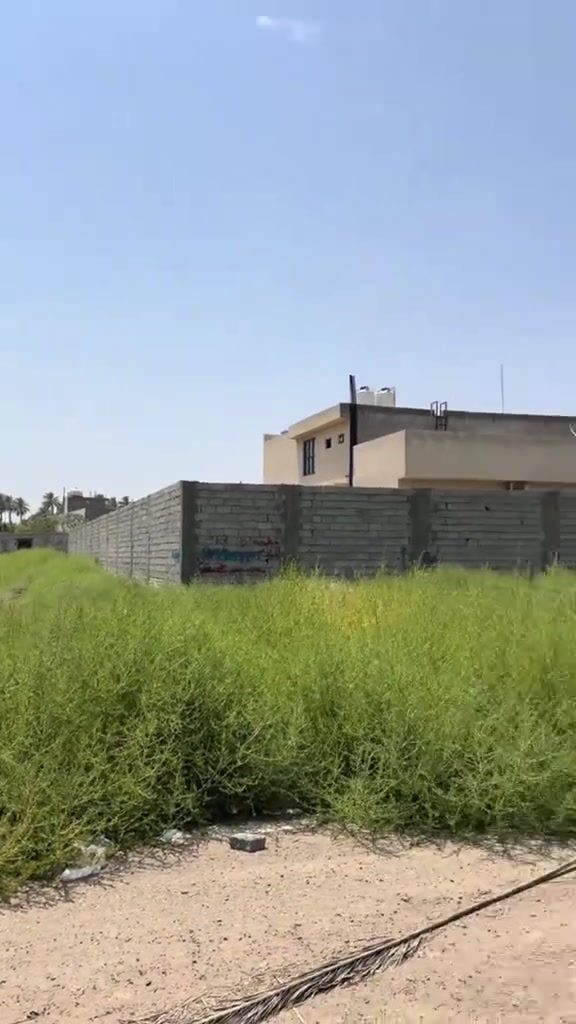 السلام عليكم عندنا قطعه 125 متر بالجزيره السياحيه بغداد كافه الخدمات سنه 25 يرجى التواصل***********
