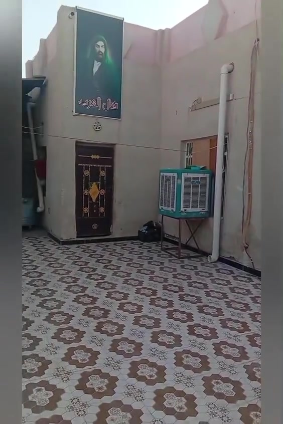 بيت البيع قرب المدرسه الحرف الأول او خلف مدرسه  النواظم البيت ركن مساحته ٣٤٢. استفسار *********** ***********
