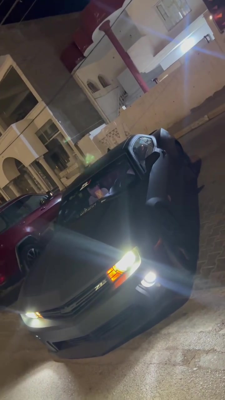 السلام عليكم كمارو 2013 صباغ عام اسود طافي بدون ضربه 
RS 6سلندر
شادله كت كامل مال zl1 
اكزوز رعب سعره 650 
منظومه زنون عالي ناصي ب 500 
صدر امامي خلفي نضافه 80% 
(مع العلم قبل اقل الشهر مبدل هواي غراض بالصدر الأمامي) 
(كير ومحرك كفاله عامه )
تبريد ثلج ❄️
سعره 75 وبيه مجال بسيط 
ولتقارنوه بسياره تعبانه 
مكان السياره : واسط (الكوت) 
الرقم : ***********
