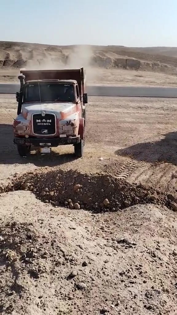 السلام عليكم
للبيع 
شفل كاوسكي 70 B   موديل 85  صبغ شركة محرك ابلادي ابريك 4 شغال مابي نقص شرط التحويل رقم كربلاء ***********

***********
