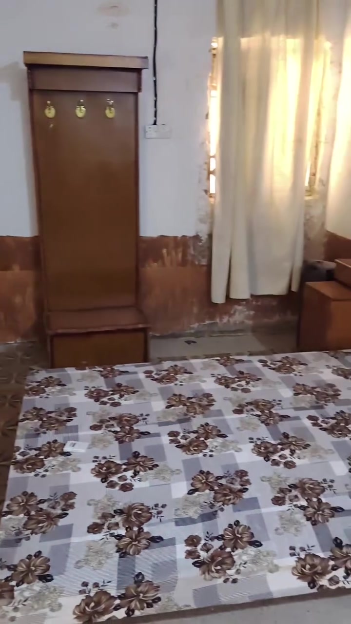 السلام عليكم غرفه للبيع نضيفه شوفت عينكم للتواصل***********
