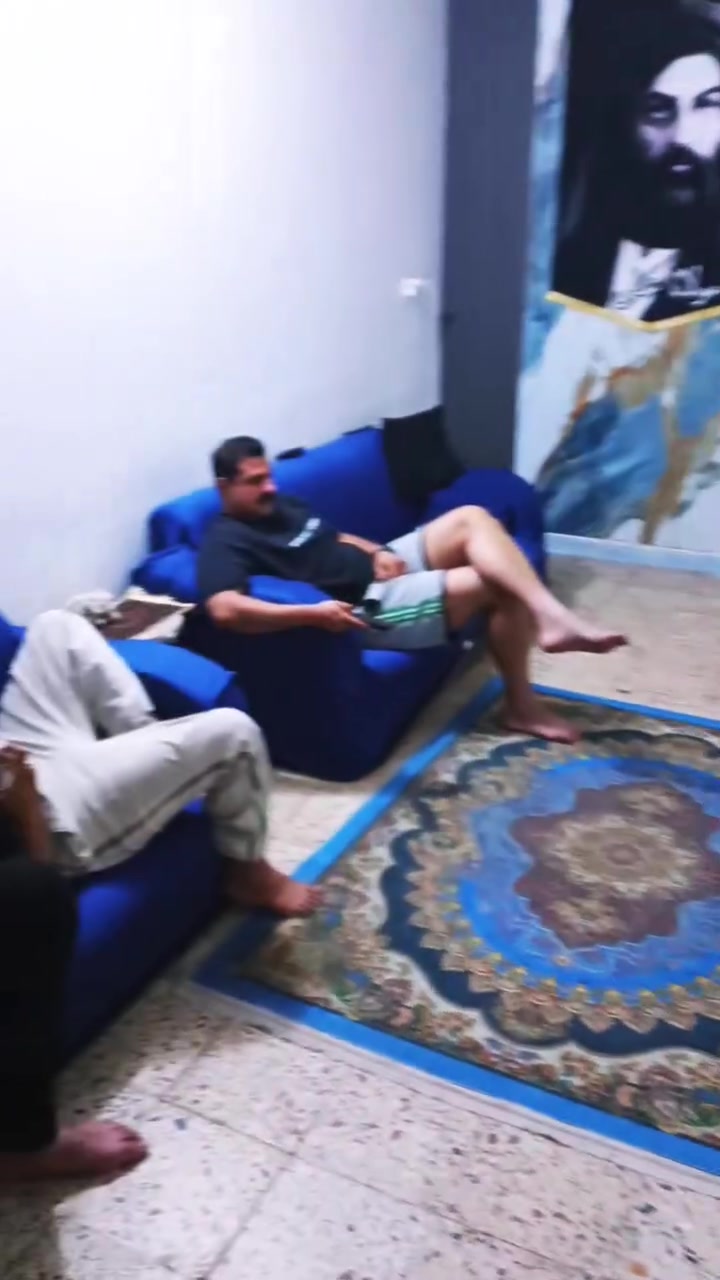 السلام عليكم . بيت للإيجار بدون دلال  بفرع السوق  تفاصيل خاص ***********

