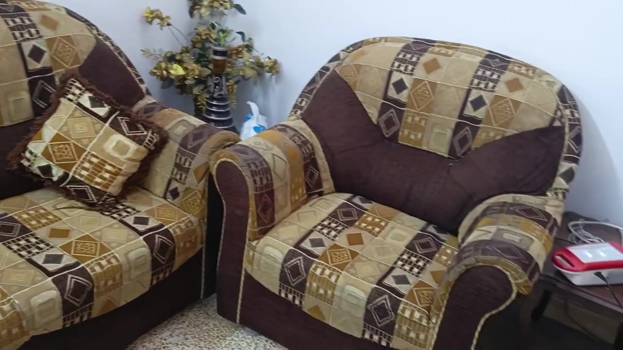 طخم للبيع بسعر 200 الف 
وبينو مجال 
للتواصل ***********
