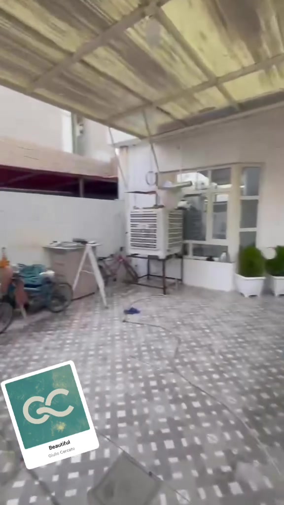 دار للبيع 100 متر طابو 

🏠بيناء نظيف موقع كلش مميز 

📍موقع حريه قرب موقع باصات شورجه 

سعرا مناسب 
#استفسار اكثر راسل الصفحه أو اتصل علي ارقام 
(***********) & (***********)
