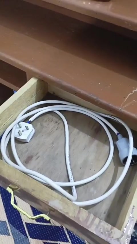 ميز توليت • نضيف • بغداد ابو دشير