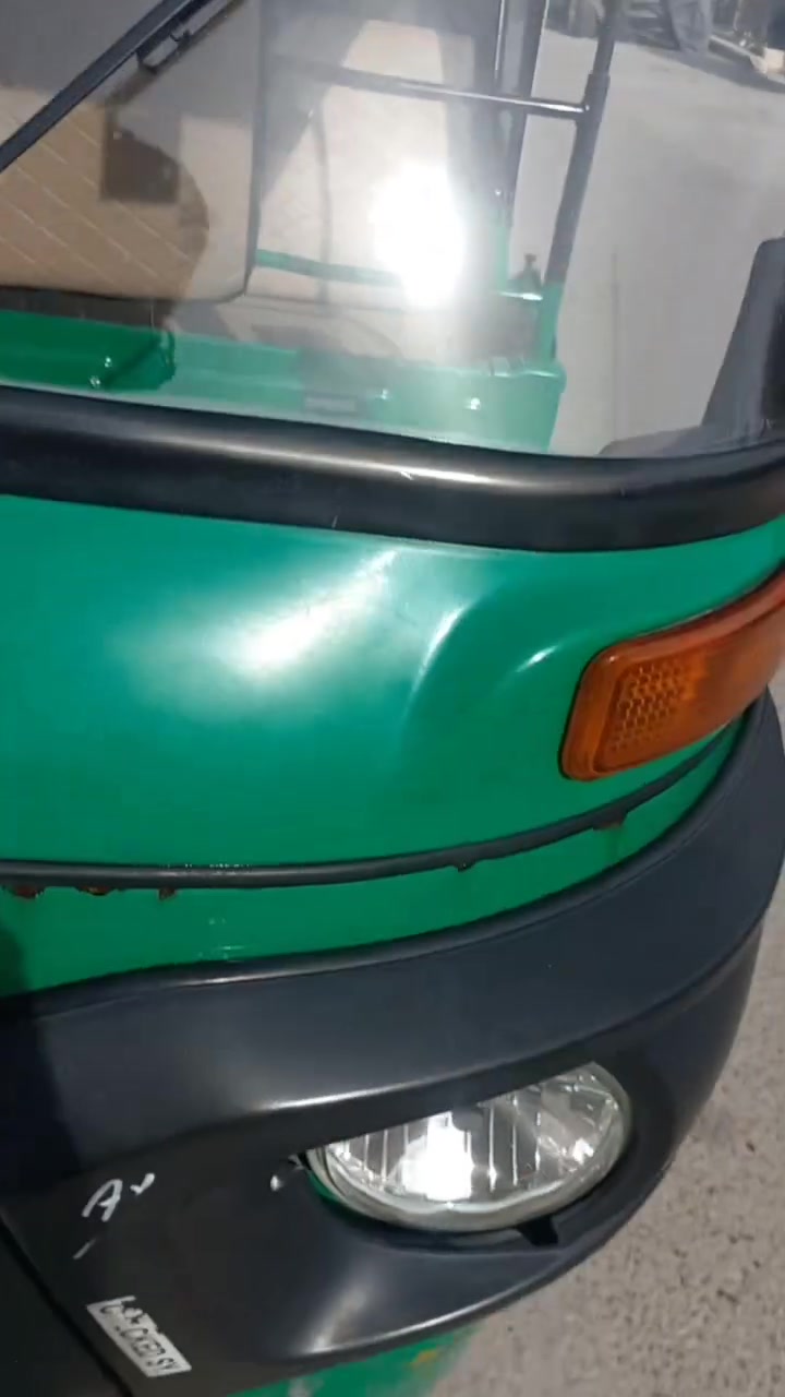 السلام عليكم تكتك للبيع موديل ٢٢ شهر ١١ بيها ضربه بالصفحة كد شبر ونص مكينه ما مفتوحه كلشي بيها مكفول السعر ٩ ونص العنوان حي اور قرب نادي التحدي الهاتف ***********
