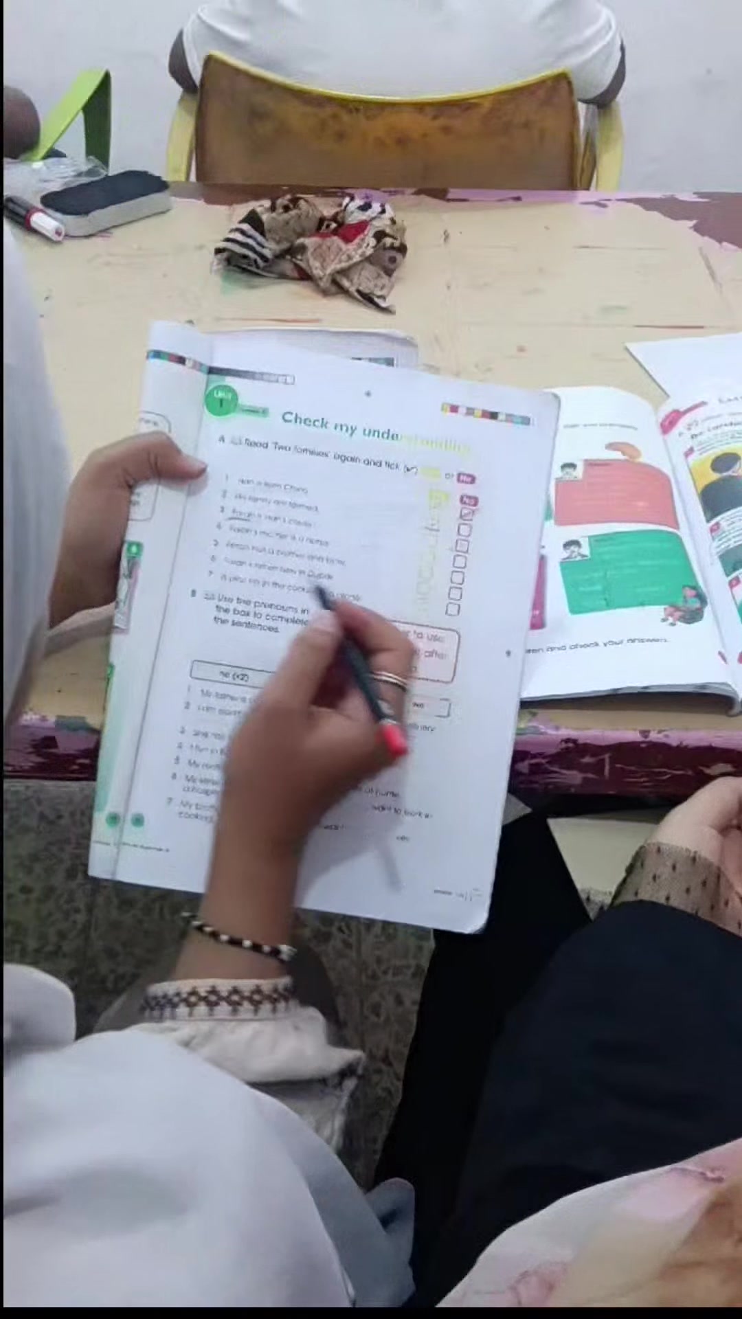 يعلن معهد الولاية 
مع قرب الإمتحانات النهائية للمراحل الوزارية 

عن دورة لمادة الفيزياء 
الثالث متوسط 
فقط مسائل الكتاب 
50 ألف 

للاستفسار
 ***********

📍 كربلاء مقابل مرقد الحر مجاور صيرف مكتب اليساري 
✨ انضموا إلينا وحققوا النجاح مع معهد الولاية 

#معهد_الولاية

https://t.me/al_alwilaya

‏تابع قناة معهد الولاية في واتساب: https://whatsapp.com/channel/0029VbAFjba4IBh7GkBkAa2d

https://www.facebook.com/share/15j3eNdxuV/

https://vt.tiktok.com/ZSr29GcXw/

https://www.instagram.com/al_alwilaya?igsh=MXNrN2VidnV4bW1oeQ==

