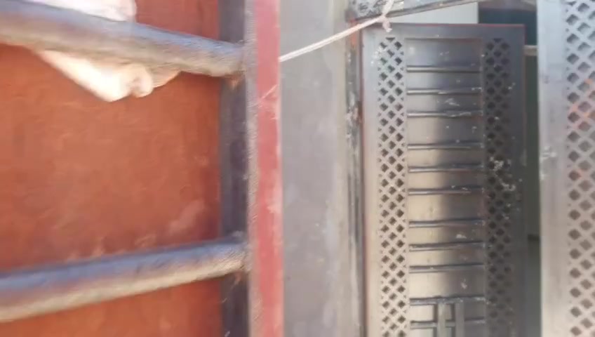 سلام عليكم بيت زراعي للبيع
المساحه ٣٤٠ كامل الاستقبال عوزها لبخ ومخمر
مكان ال زيرج نزلت معمل الغاز يبعد عن الشارع العام ١٠٠متر السعر ٢٦ للاستفسار ***********
