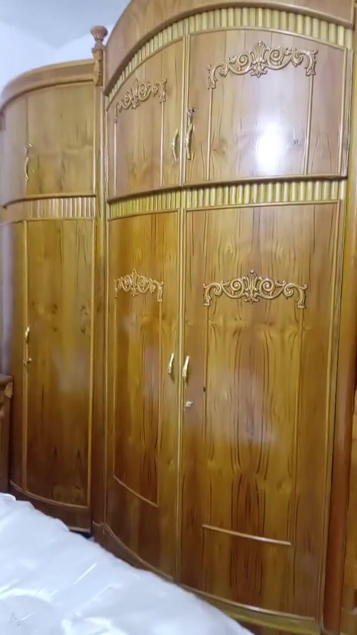 غرفة خشب • خشب ثقيل • ميسان