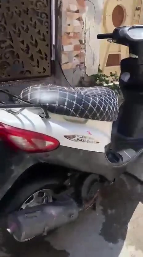 هدراجة سيام السرعه 120 دراجه ممفتوحه كفراتهه نضيفه بريك خلفي بنز و امامي دسك كهربائياته كلهه شغاله كيج بانزين شغال وعداد كيلومتر شغال نكره سلف السعر 450 وبيهه مجال الاستفسار عله الرقم ***********
دراجة سيام السرعه 120 دراجه ممفتوحه كفراتهه نضيفه بريك خلفي بنز و امامي دسك كهربائياته كلهه شغاله كيج بانزين شغال وعداد كيلومتر شغال نكره سلف السعر 450 وبيهه مجال الاستفسار عله الرقم ***********
