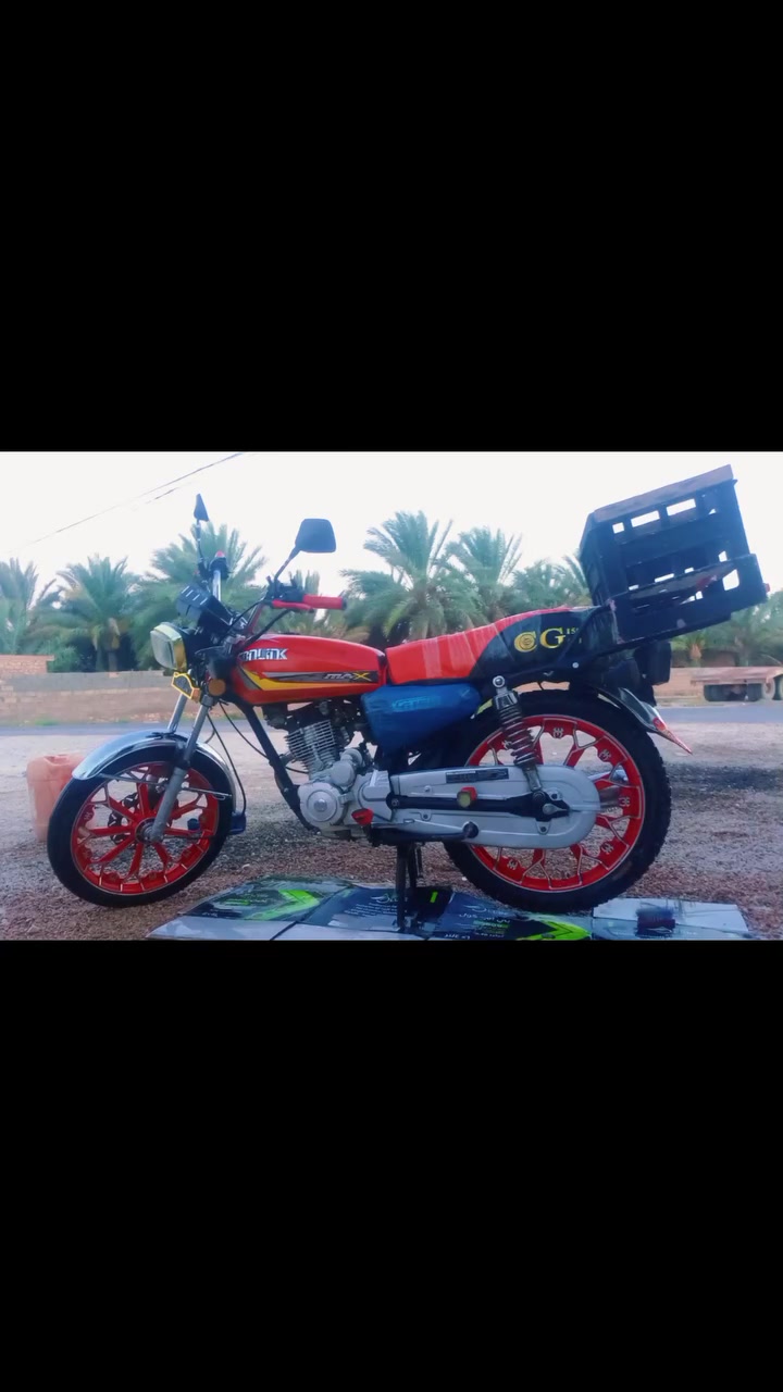 ماطور كلش نضيف وراقه كامله لستفسار *********** محرك فول  محرك 150سعر 700 وبي مجال بصيط
