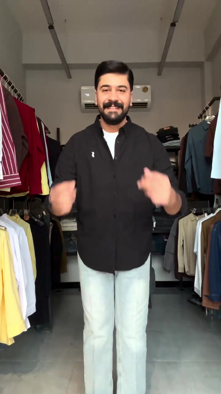 ازياء محمد ⛱️ عنوان المحل : سامراء حي الشرطة داخل الفرع الي قبل مطعم الشام او مجاور فلافل خطاب او سكويد ڤيب او مقابل كباب دريد 💙. #ملابس #سامراء #اكسبلورر #وسيم_حك_ألفخمين #اكسبلور
