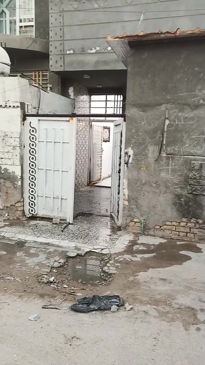 بسم الله الرحمن الرحيم
اللهم صل على محمد وآل محمد 
بيت للبيع طابو زراعي سند 25 قرار محكمة مساحه 100م واجهيه 5م نزال 20م يتكون البيت من طارمه صحيات خارجيه استقبال مطبخ صاله غرفه نوم 💤 صحيات داخليه بناء طابوك صب مسلح درجه اولى خدمات ماء وكهرباء مولدة مجاري مدارس العنوان كربلاء طويريج حي المستقبل السعر 43مليون اي استفسار مراجعة مكتب_عقارات_علي_الجنابي مقابيل جسر 🌉 حي الصناعي مجاور دارك مول 🏬 او مجاور صيدلية الامين ***********
