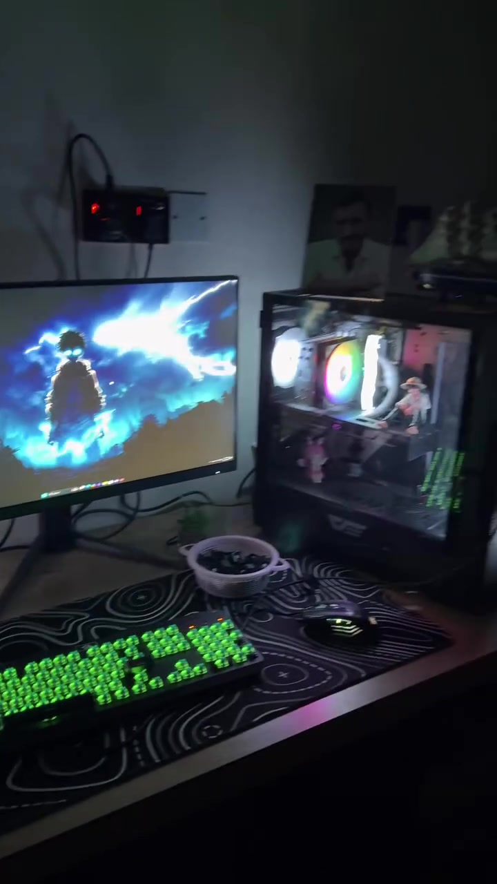 Pc للبيع
مكاني ناصرية موجود توصيل لكل المحافظات 

*********** واتساب او اتصال 
مواصفات مذكوره كلها

نص مكتوب في الصور:
- CPU I5 14400F TREY M.b MSI PRO B760M-E DDR5 M.2 WD 5200MB 1TB RAM T-FORCE 16GB DDR5 5200HZ PSU GAME MAX 650W CASE DARK FLSH DF2100 WHITE 4F COOLER DERK FLSHE U400 BLACK AOS 180HZ 2K شاشه UPS 1500 va GPU ASUS PRIME RTX 5060 TI 16GB FA-SONY ماوس باد