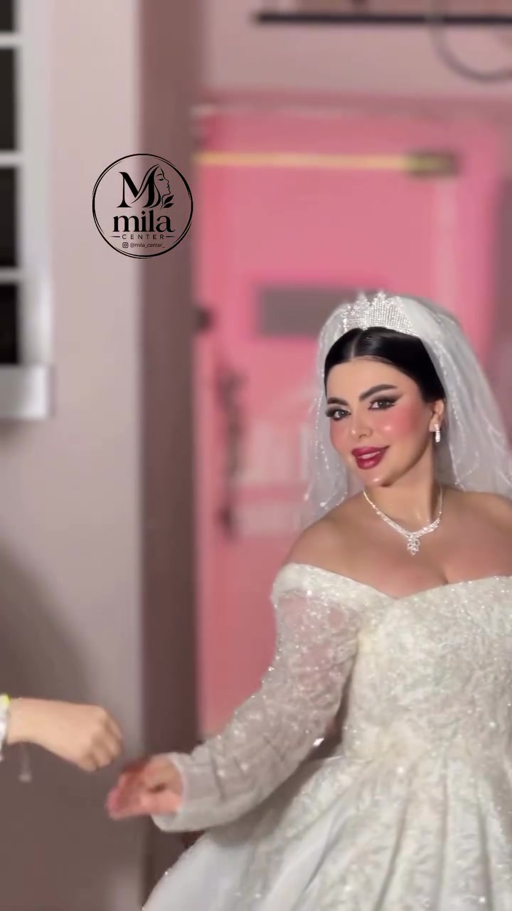 ميك اب • فستان • سوق الشيوخ