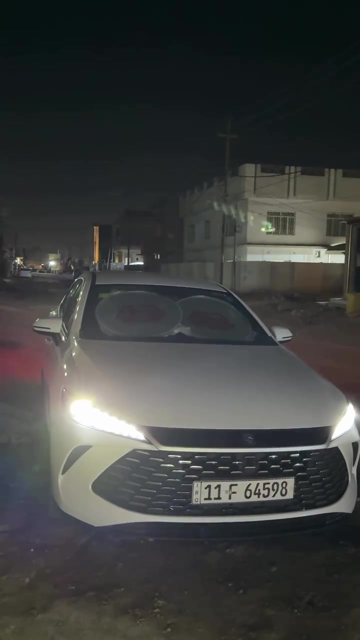 السلام عليكم شباب 
بي واي دي جن بلاص ٢٥ السياره كفاله عامه شخط مابيها استخدام شخصي وقليل
ماشيه ١٢ الف 

رقم بغداد 

المواصفات 
📍محرك ١٥٠٠ 
📍بانزين + شحن + هايبرد HEV
📍دخل ذكي بطاقة NFC
📍كشنات جلد رياضي 
📍قطعتين تبريد 
📍انظمة قياده 
📍هاند بريك كهرباء+ اوتو هولد 
السعر : ١٢٤ 
للأستفسار :***********
