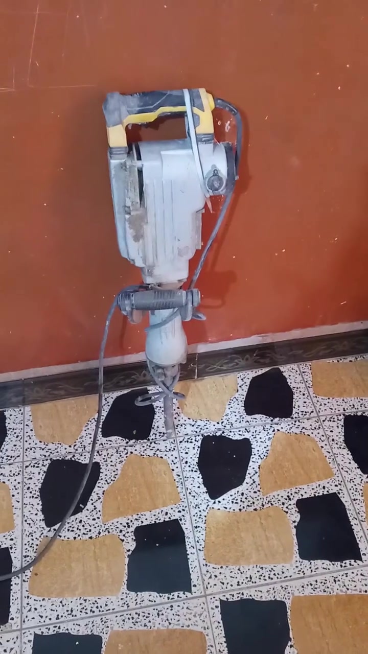 جك همر لبيع الي يريدهه يخابر على رقم ***********
